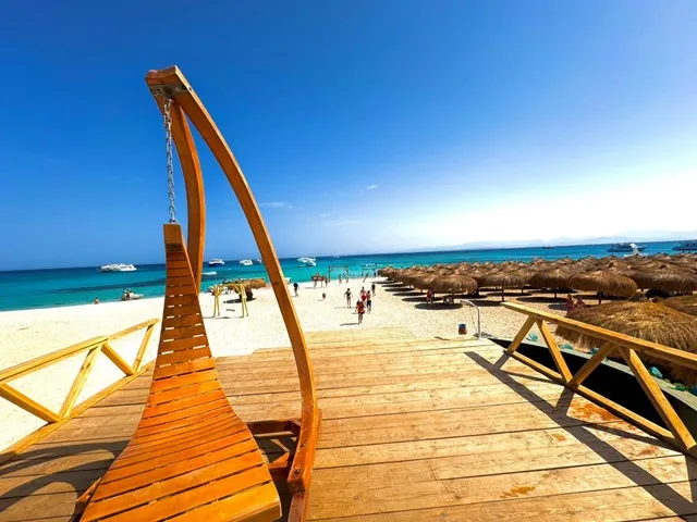 HULA HULA / Paradise Island